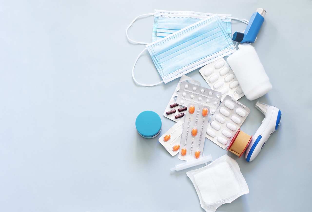 medizinische zubehör, mundschutz, masken, inhalator, blister-tabletten